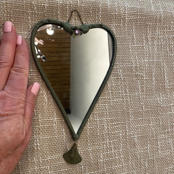 Mirror Vintage Heart Wall Mirror 8”x 5” pretty - Picture 1 of 12